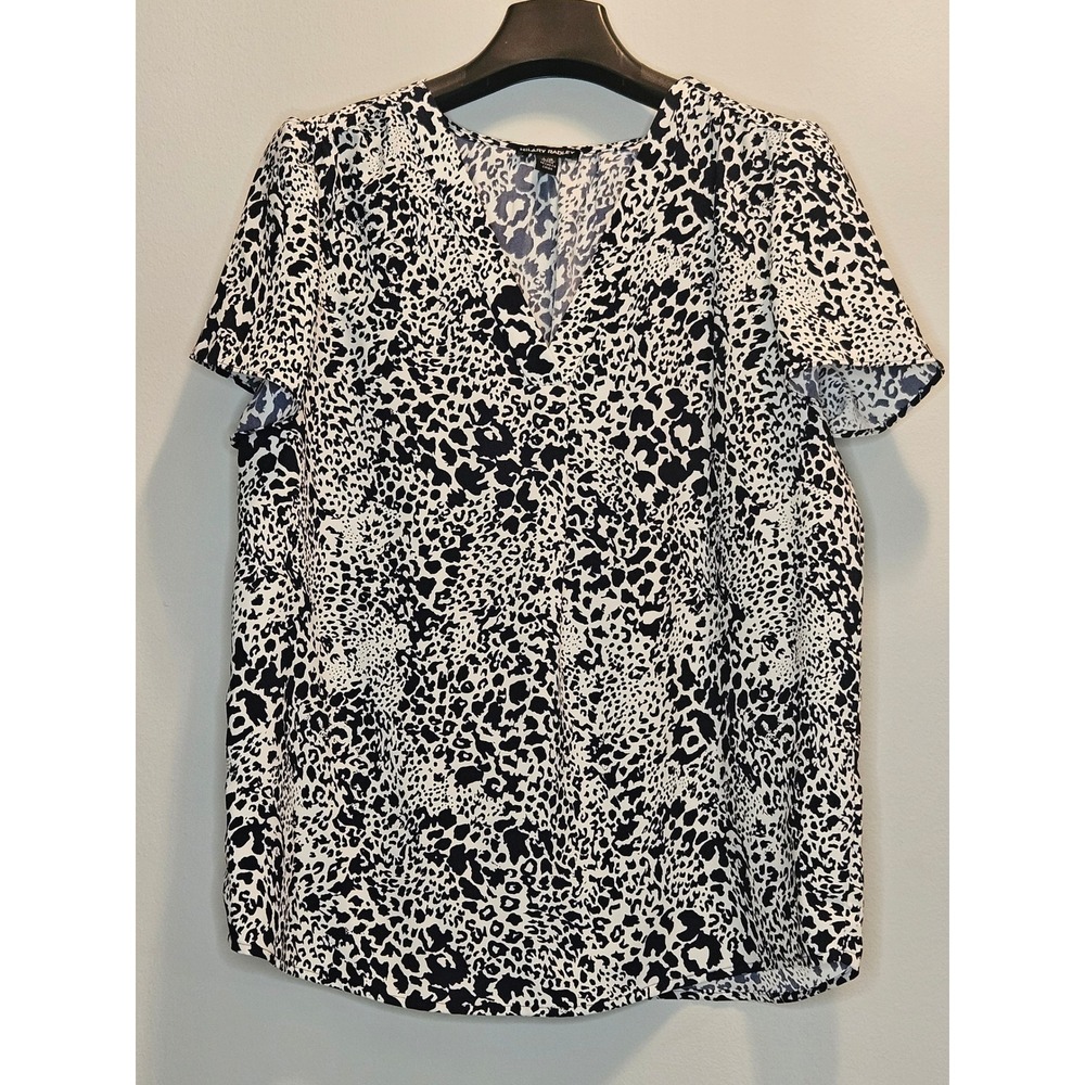 Hilary Radley Womens Black White Animal Print V-Neck Short Sleeve Blouse Large
